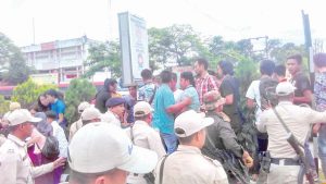 Agitation on mass court arrest continues in Manipur