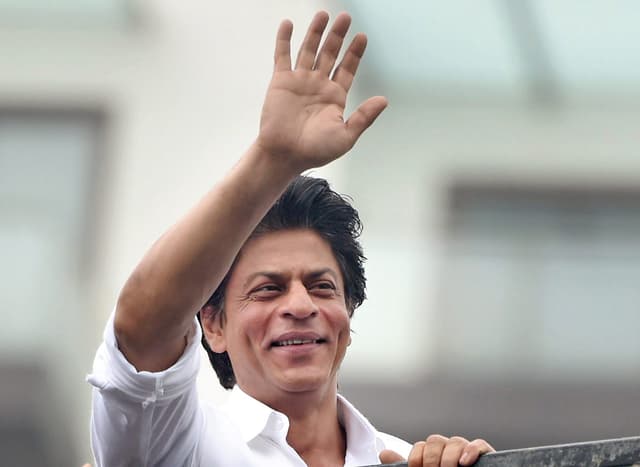 Shah Rukh Khan, Ajay Devgn, and Tiger Shroff under FDA scanner over Vimal advertisement