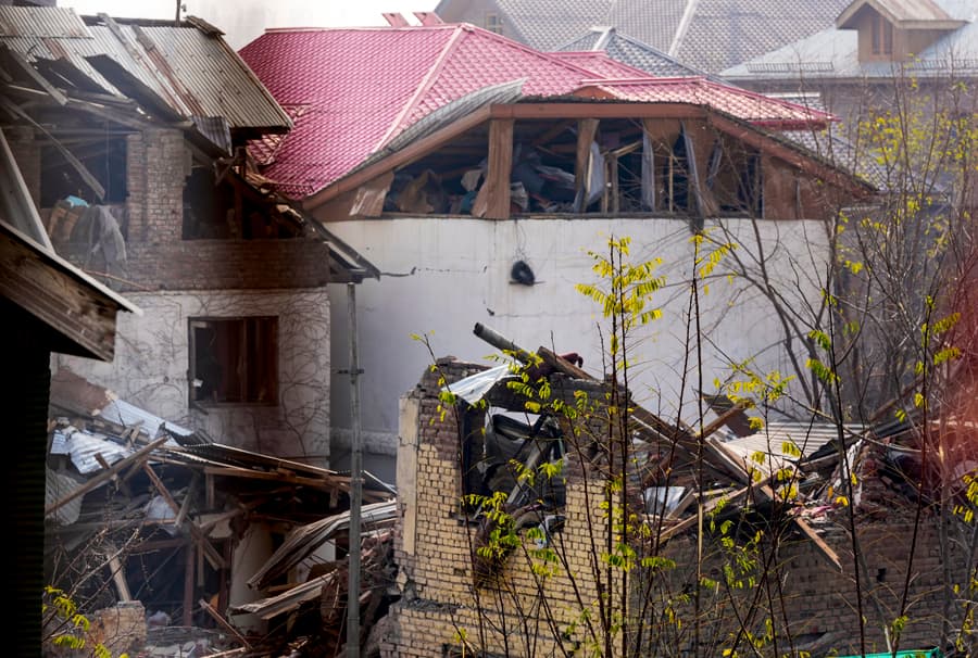 9 killed, 32 injured as explosives seized in terror module case detonate at JK police station