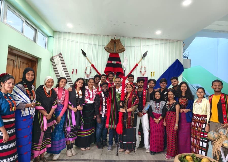 Delegates from Ladakh, Kerala embrace 'Mekhela Wednesday'