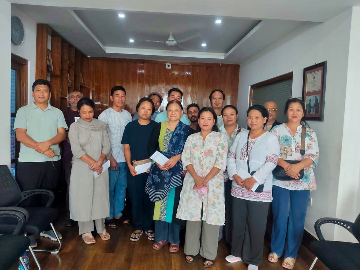 MCCI extends financial aid to Mokokchung fire victims