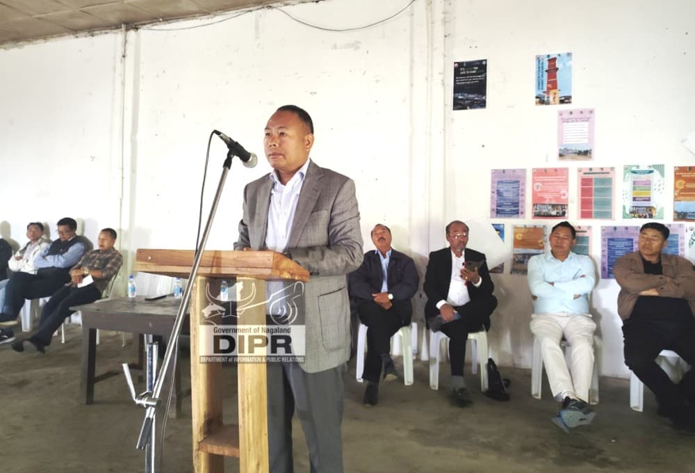 Advisor S Keoshu donates vehicle to Shamator labour society