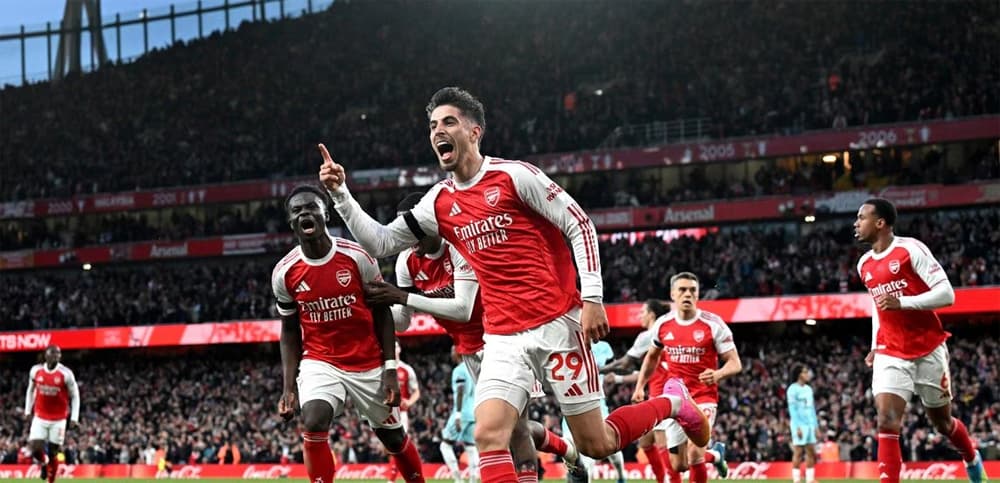 Premier League: Arsenal edge Burnley to move five points clear at top