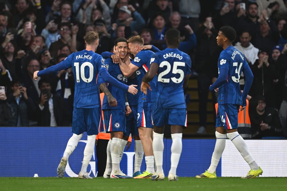 Premier League: Relegation battle goes down to final day as Spurs lose at Chelsea