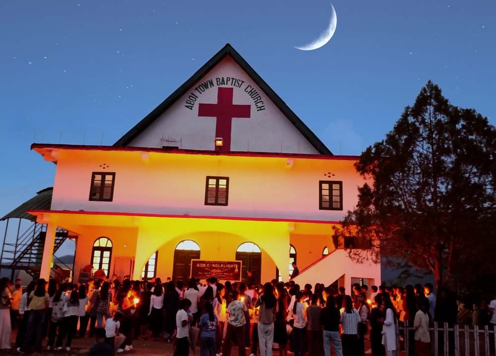 DISHA Mon observes International AIDS Candlelight Memorial