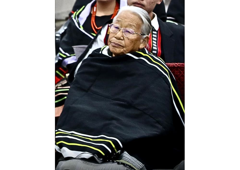 Former Nagaland Chief Minister Dr. Shürhozelie Liezietsu’s wife Khotuoü passes away