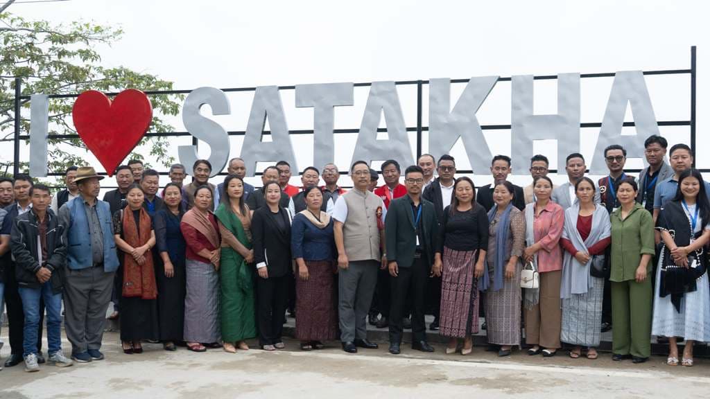 Satakha Town Youth Organisation unveils 'I Love Satakha' landmark