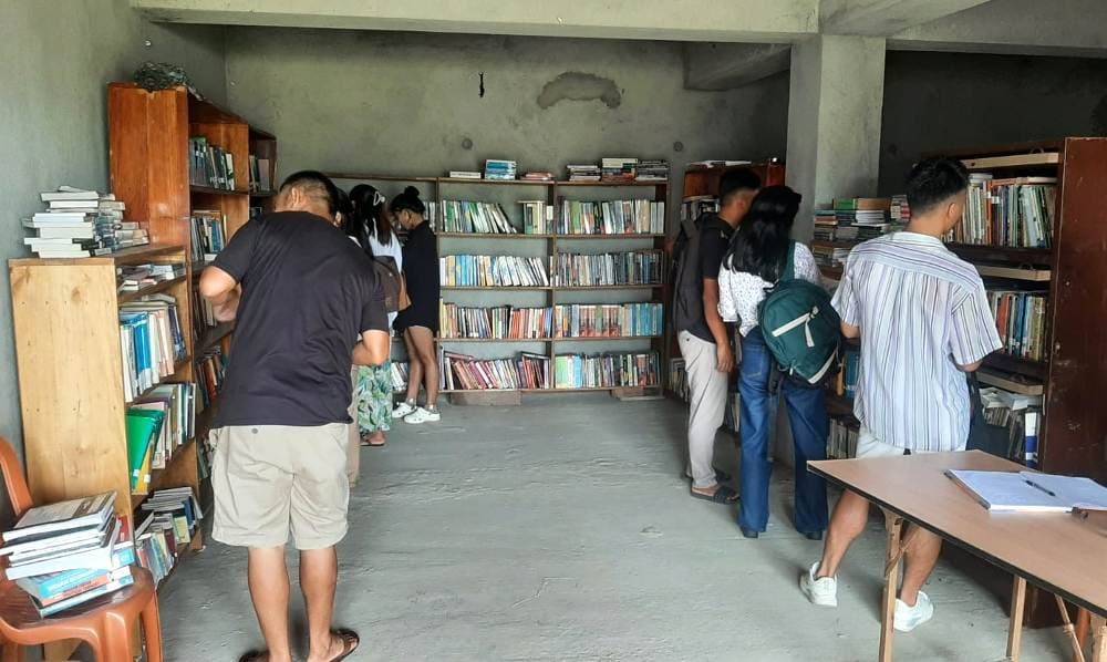 Western Lazami Union organises free book distribution for students