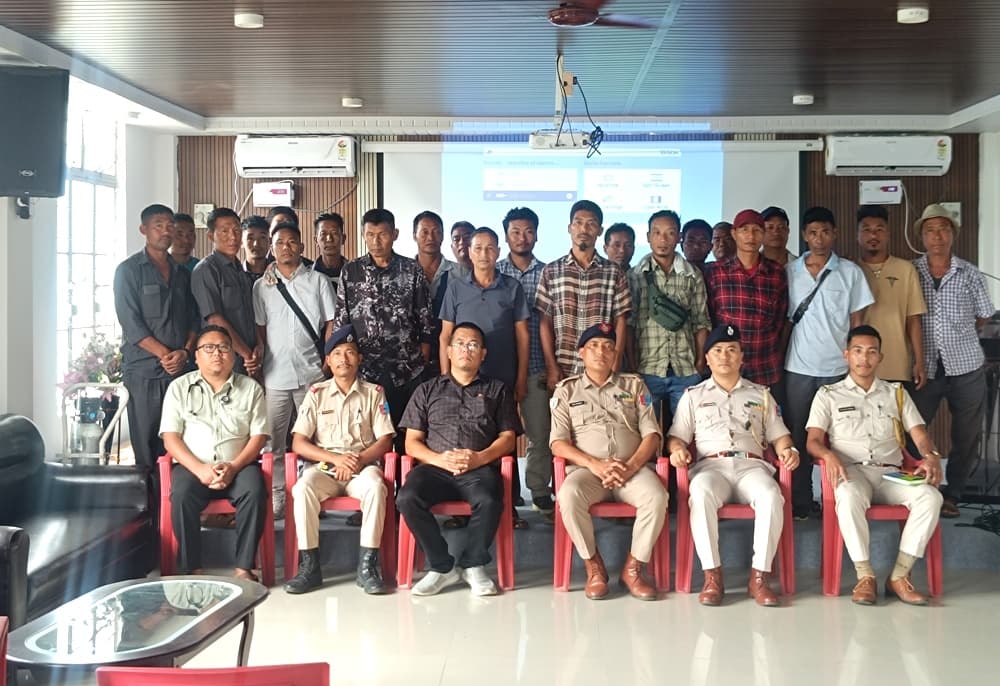 Ambulance drivers in Mon trained in road safety and first aid