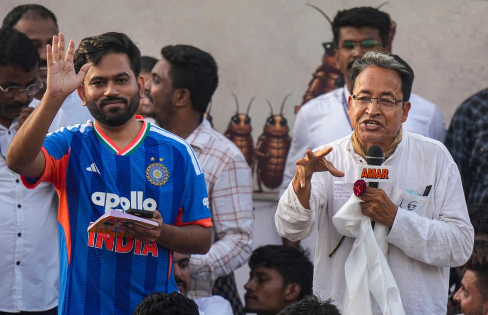 Dipke kicks off Cockroach Janta Party's nationwide protest; 'exam manifesto' seeks compensation in case of paper leak