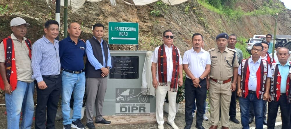 MLA Nuklutoshi inaugurates pavement in Changtongya