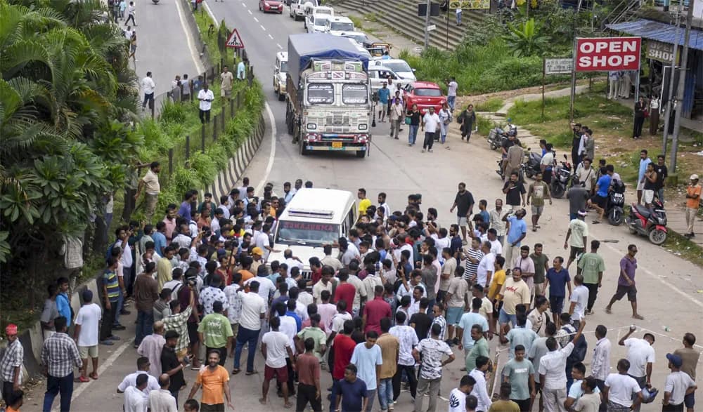 Assam govt assures cab operators of working to ensure they don't face problems in Meghalaya