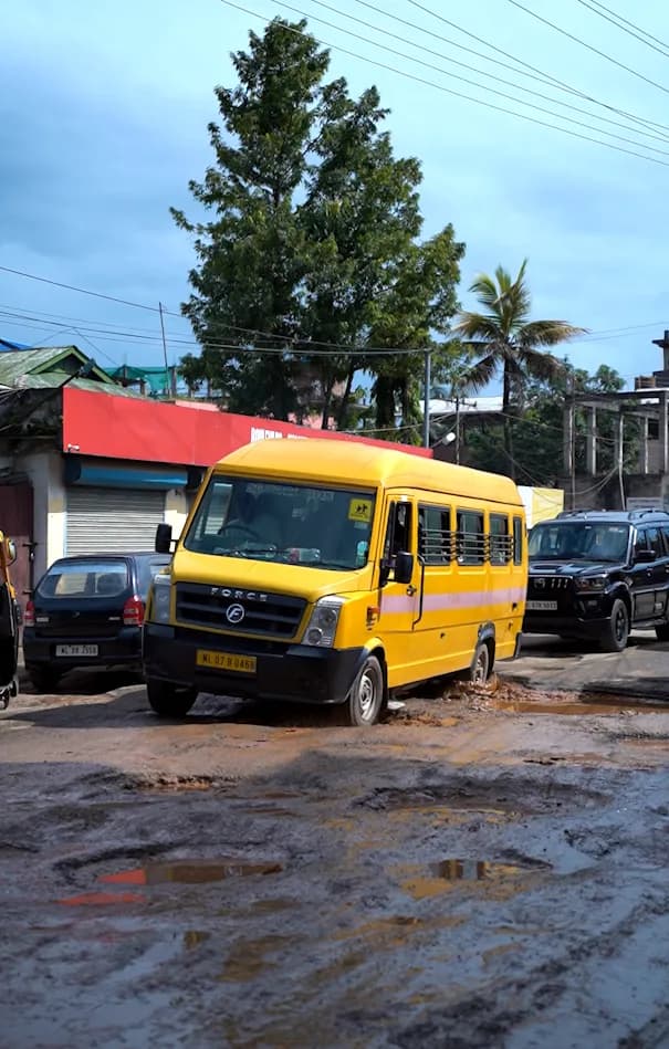 Potholes plague Dhobinala–Signal Angami road, full revamp planned under SASCI