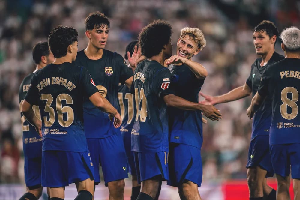 FC Barcelona kicks off La Liga title defense with Elche rout