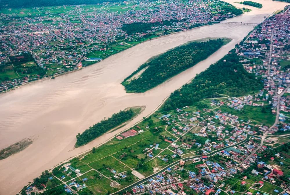 Schoolchildren in Nepal turn pocket money into gesture of solidarity for flood victims