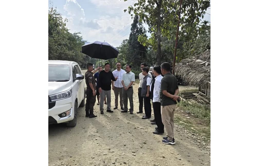Minister Kaito Aye reviews road works in Mon